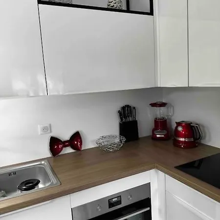 Neuf Avec Jardin 60 M2 Climatise A Proximite De L Ocean Apartment