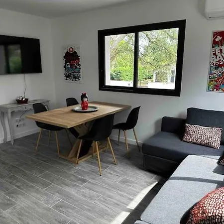 Neuf Avec Jardin 60 M2 Climatise A Proximite De L Ocean