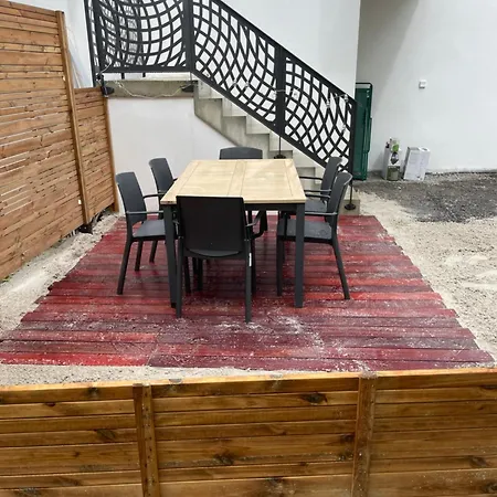Apartment Neuf Avec Jardin 60 M2 Climatise A Proximite De L Ocean *
