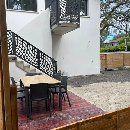 Apartment Neuf Avec Jardin 60 M2 Climatise A Proximite De L Ocean *